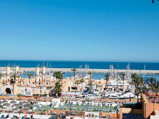 Piso en Venta en Puerto Deportivo