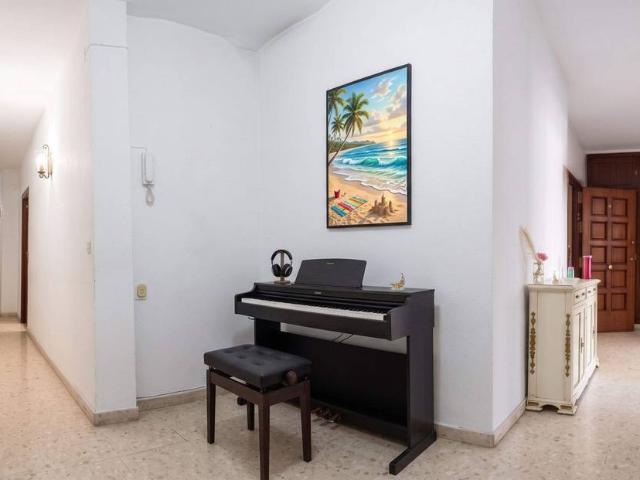Piso en Venta en Puerto Deportivo
