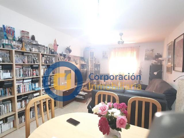 Piso en venta en Puerto Lumbreras. Piso con cuatro dormitorios y garaje en Puerto Lumbreras. Pisos Puerto.