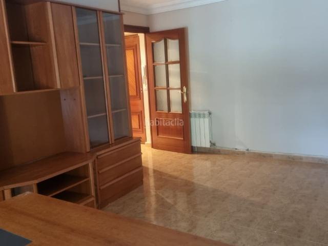 Piso en venta en Puertollano, PAU 2 600. PISO REFORMADO ZONA 600 CARRETERA ALMODÓVAR REF: 4062 E. Pisos.