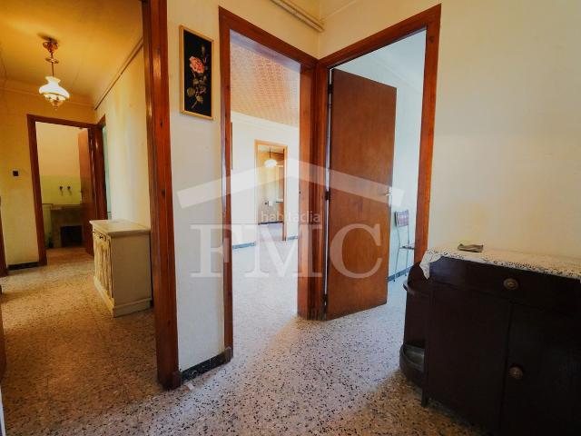 Piso en venta en Puigcerdà Pirineos. Apartament a reformar amb vistes panoràmiques. Pisos.