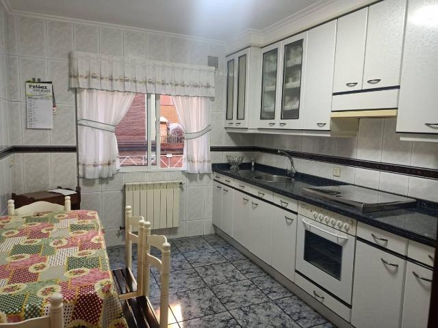 Piso en Venta en Pumarín