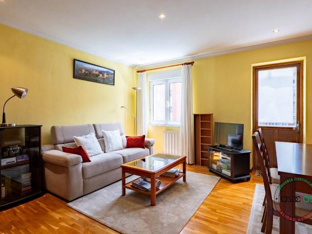 Piso en Venta en Pumarín