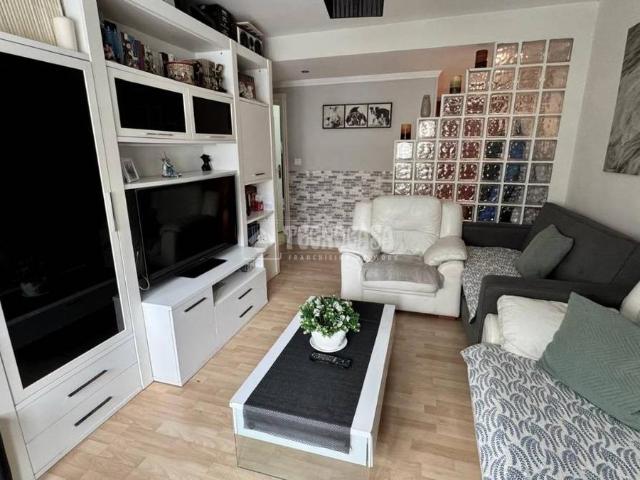 Piso en Venta en Pumarín