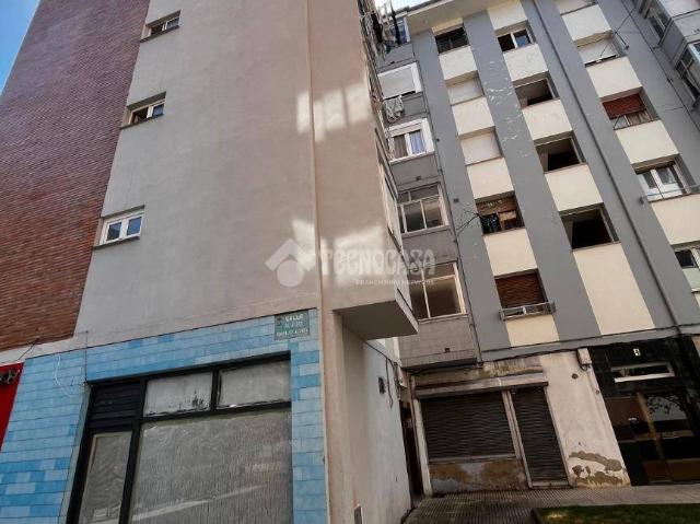 Piso en Venta en Pumarín
