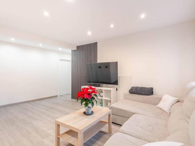 Piso en Venta en Pumarín