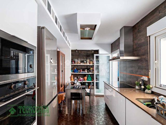 Piso en Venta en Pabellón Estación El Corte Inglés