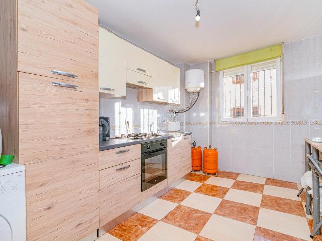 Piso en venta en Padul. Pisos.