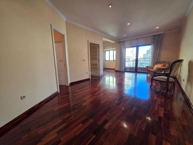 Piso en venta en Palmas de Gran Canaria Las, Alcaravaneras. Al venta estupendo piso en la calle Nestor de la Torre. Pisos Palmas de Gran Canaria.