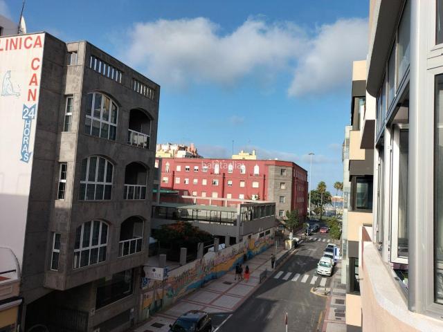 Piso en venta en Palmas de Gran Canaria Las, Alcaravaneras. Se vende piso año 1975. Pisos Palmas de Gran Canaria.