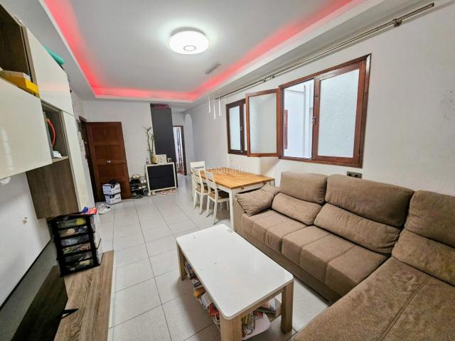 Piso en venta en Palmas de Gran Canaria Las, Alcaravaneras. Piso en venta en BLASCO IBAÑEZ 57, Alcaravaneras, Centro, Las Palma. Pisos Palmas de Gran Canaria.