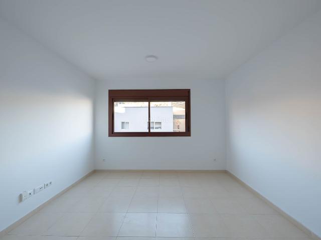 Piso en venta en Palmas de Gran Canaria Las, Almatriche. Pisos Palmas de Gran Canaria.