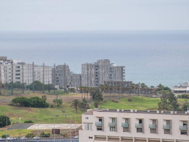 Piso en venta en Palmas de Gran Canaria Las, Escaleritas. Acogedor piso a la venta. Pisos Palmas de Gran Canaria.