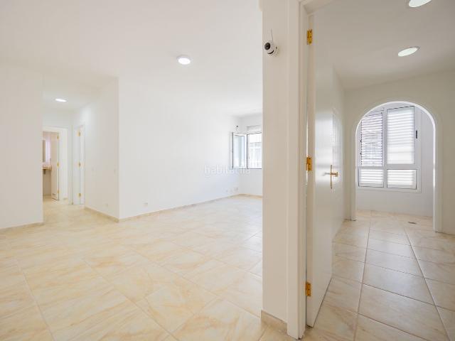 Piso en venta en Palmas de Gran Canaria Las, Guanarteme. Excelente piso en Guanarteme, junto a Las Canteras. Pisos Palmas de Gran Canaria.