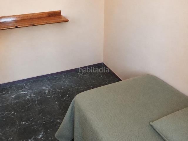 Piso en venta en Palmas de Gran Canaria Las, Los Tarahales La Paterna. Amplio piso con gran potencial en Los Tarahales La Paterna. Pisos Palmas de Gran Canaria.
