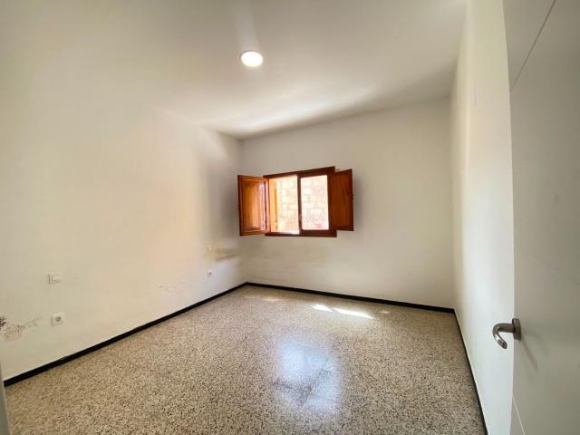 Piso en venta en Palmas de Gran Canaria Las, San Juan San José. Piso de 55 m² con dos dormitorios y solana en Gran Canaria. Pisos Palmas de Gran Canaria.