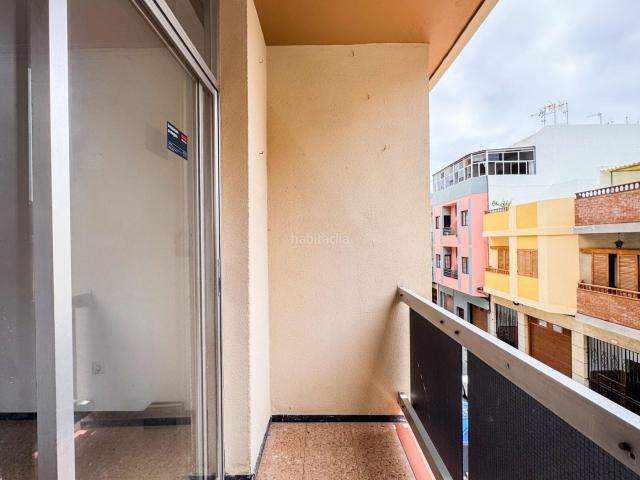 Piso en venta en Palmas de Gran Canaria Las, Schamann Rehoyas. Piso en Schamann Rehoyas, Las Palmas de Gran Canaria España por 135.000. Pisos Palmas de Gran Canaria.