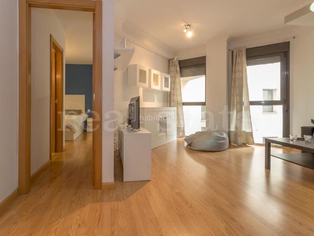 Piso en venta en Palmas de Gran Canaria Las, Triana. Increíble y amplio piso en venta en Primero de Mayo, Triana. Pisos Palmas de Gran Canaria.