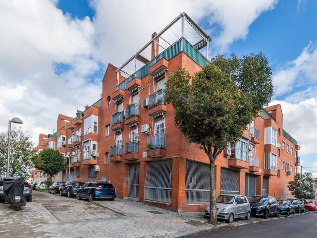 Piso en Venta en Palomeras Bajas