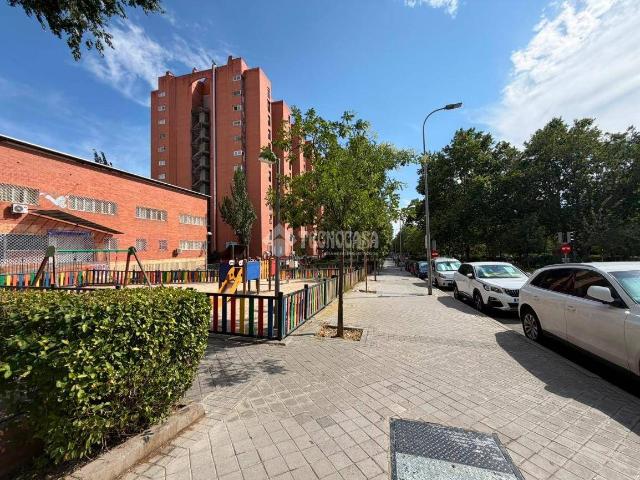 Piso en Venta en Palomeras Sureste