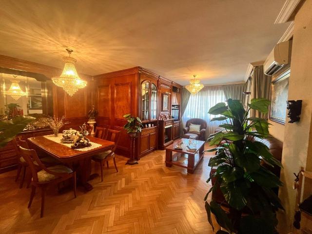 Piso en Venta en Palomeras Sureste