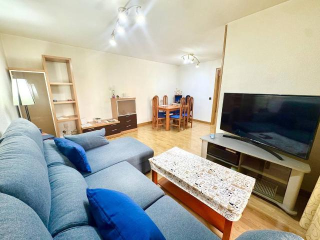 Piso en Venta en Palomeras Sureste