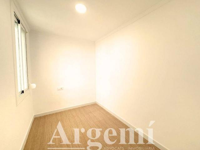 Piso en Venta en Palau solità i Plegamans