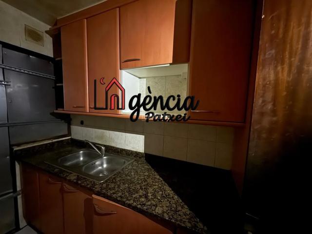 Piso en venta en Palafrugell, La Punxa Costa Brava. PISO GRANDE PARA REFORMAR. Pisos.