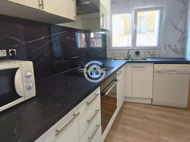 Piso en venta en Palafrugell, La Punxa Costa Brava. Piso reformado y listo para entrar a vivir en el centro de Palafrugell. Pisos.