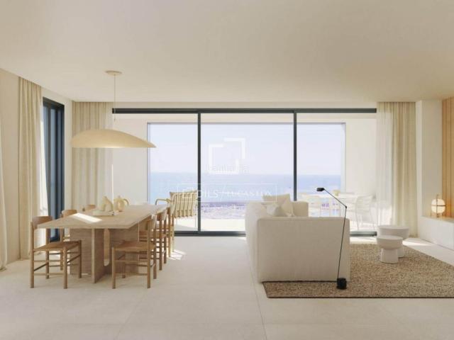 Piso en venta en Palamós, Centre Costa Brava. Piso de obra nueva de 3 dormitorios con 18m de terraza y vistas al mar en venta en Palamós, Costa Brava. Pisos.