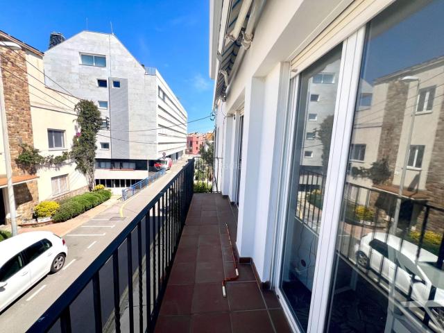 Piso en venta en Palamós, El Pedró Costa Brava. Piso con vistas panorámicas al mar en Palamós. Pisos.