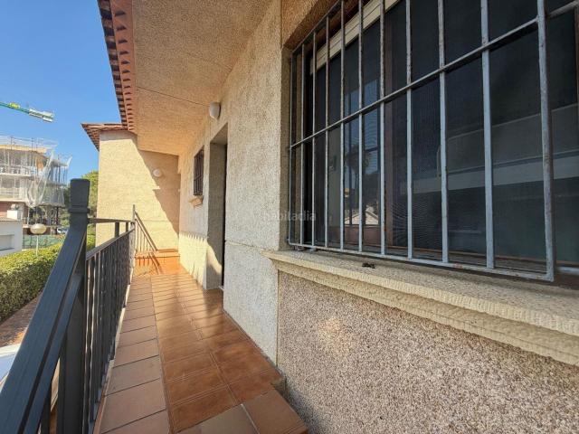 Piso en venta en Palamós, La Fosca Cala Margarida Costa Brava. A solo 3 minutos de la Playa de La Fosca terraza, luz y calidad de vida en una de las zonas más exclusivas de Palamós. Pisos.