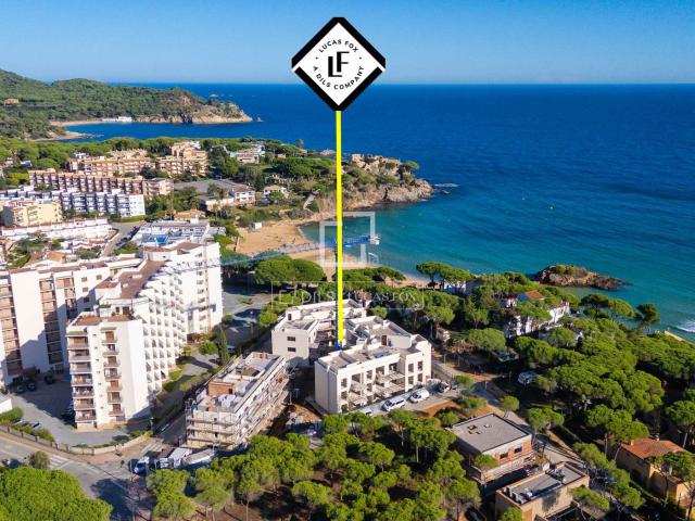Piso en venta en Palamós, La Fosca Cala Margarida Costa Brava. Piso Obra nueva de 2 dormitorios con 8m terraza en venta en Palamós, Costa Brava. Pisos.