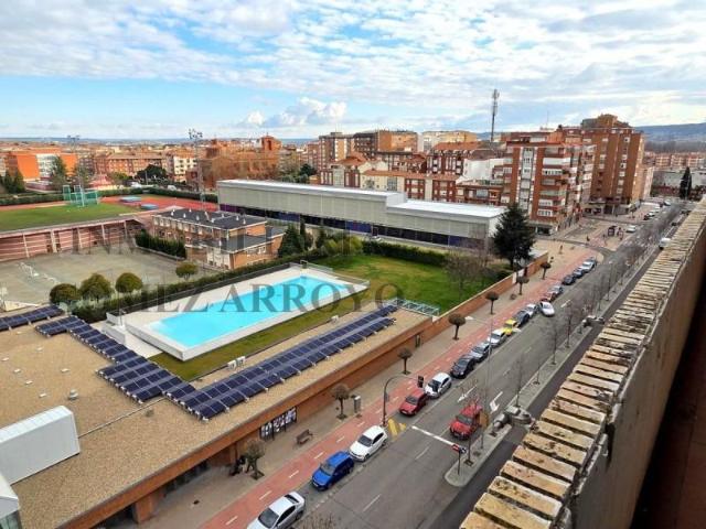 Piso en venta en Palencia, Avda. Cardenal Cisneros