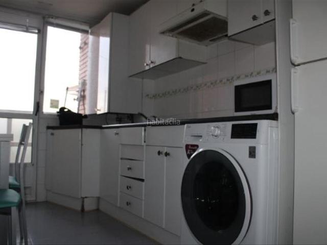 Piso en venta en Palencia, Avenida de Madrid. UNIPAL VENDE vivienda COMPLETAMENTE EXTERIOR, REFORMADA, CON GARAJE y TRASTERO frente al Hospital de San Telmo Avenida San Telmo. Pisos.
