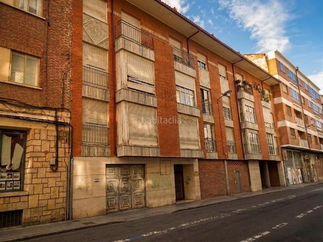 Piso en venta en Palencia, Centro. Piso en Cesión de Remate en Palencia. Pisos.