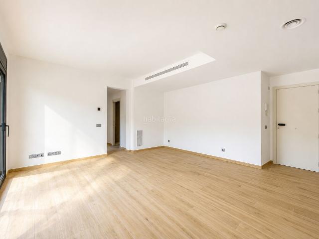 Piso en venta en Pals, Platja de Pals Costa Brava. Piso Playa de Pals de obra nueva de 3 habitaciones y 2 baños. Pisos.