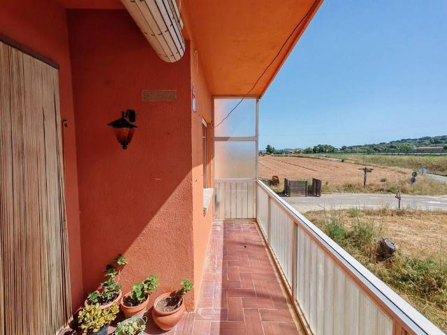 Piso en venta en calle De Carmany, Pals, de 56 m² 4 habitaciones por 220.000