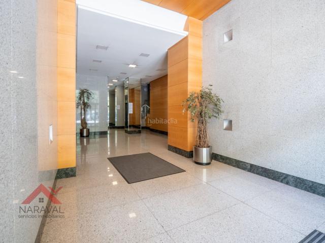 Piso en venta en Pamplona Iruña, Iturrama. ESPECTACULAR VIVIENDA EN SANCHO EL FUERTE PLANTA 11 CON VISTAS PANORÁMICAS, 2 PLAZAS DE GARAJE Y 3 TERRAZAS. Pisos Pamplona.