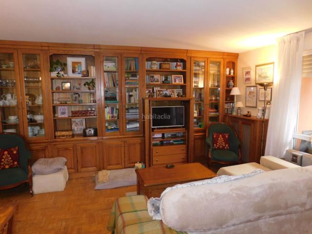 Piso en venta en Pamplona Iruña, Mendebaldea Ermitagaña. FANTASTICO PISO EN MENDEBALDEA ZONA PEATONAL. Pisos Pamplona.