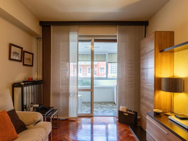 Piso en venta en Pamplona Iruña, Milagrosa. CUIDADA VIVIENDA EN AVENIDA ZARAGOZA. Pisos Pamplona.