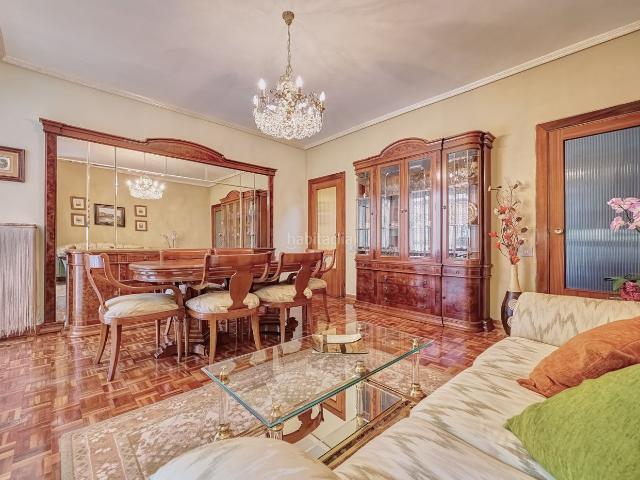 Piso en venta en Pamplona Iruña, San Juan. Cuando buscas la vivienda de tus sueños, piensas en buena altura, ubicación, amplitud y espacio. Si además le añades terraza y enc. Pisos Pamplona.