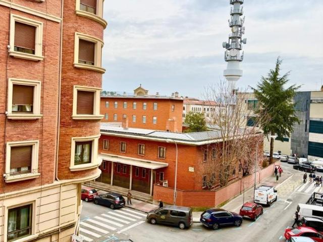 Piso en venta en Pamplona, 2º Ensanche