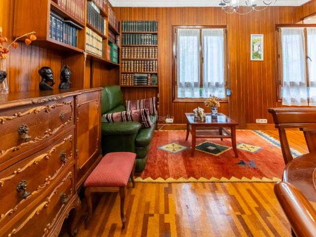 Piso en venta en Pasaia. ¡Luz, amplitud y un sinfín de posibilidades en el corazón de Pasai Antxo!. Pisos.
