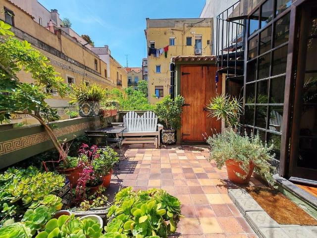 Piso en venta en pasaje De Gaiolà, Barcelona, de 59 m² 2 habitaciones por 555.000