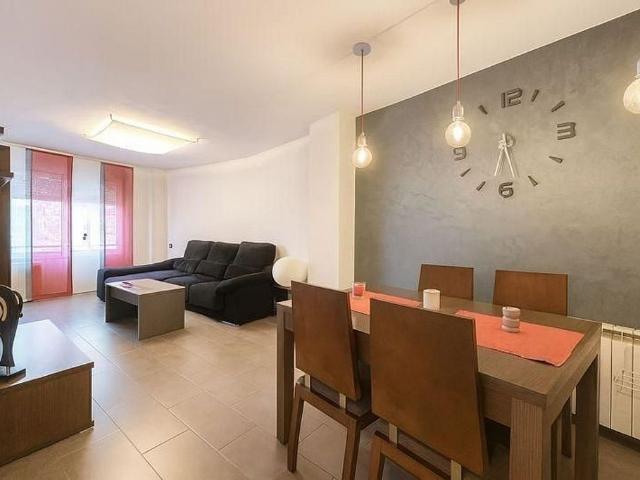 Piso en venta en Manresa, de 74 m² 3 habitaciones por 180.000