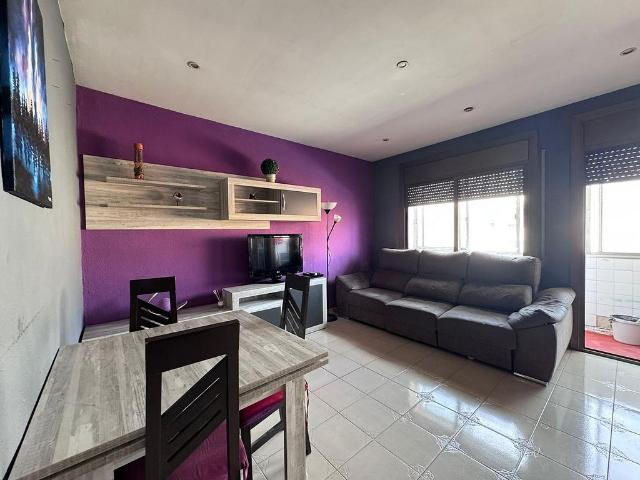 Piso en venta en pasaje Foix, Sabadell, de 94 m² 3 habitaciones por 160.000