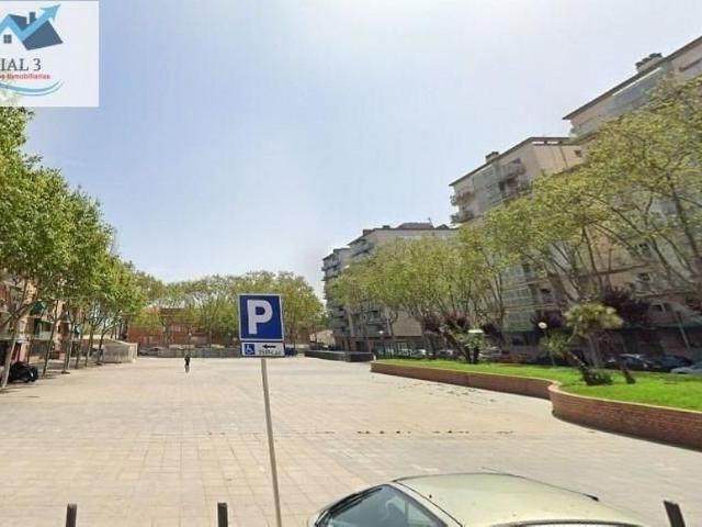 Piso en venta en pasaje Sant Elies, Badalona, de 59 m² 3 habitaciones por 126.751