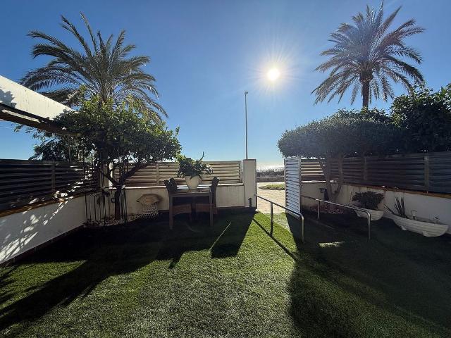 Piso en venta en paseo Marítim, Cunit, de 106 m² 3 habitaciones por 399.000