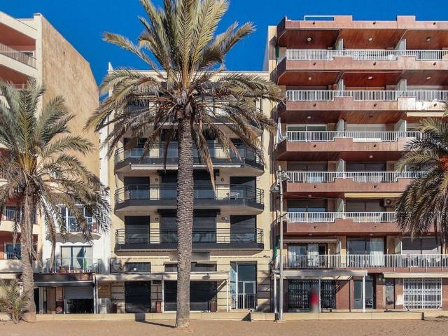 Piso en venta en paseo Marítim Sant Joan de Déu, Calafell, de 168 m² 3 habitaciones por 269.000